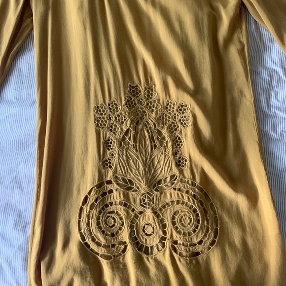 Right above the knee mustard yellow dress - Picture 2 of 7